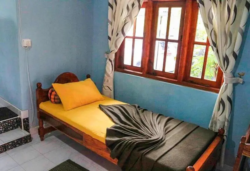 3 Bett Standardzimmer Balkon, Tea Forest Lodge