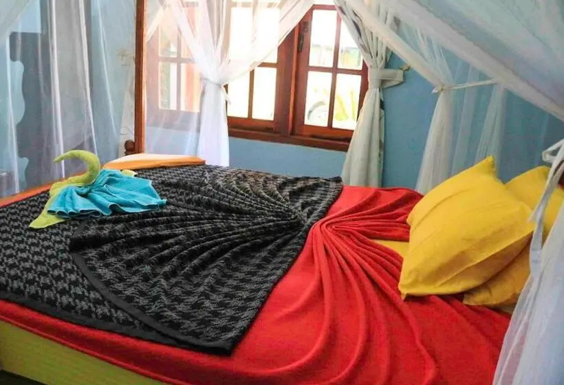 3 Bett Standardzimmer Balkon, Tea Forest Lodge