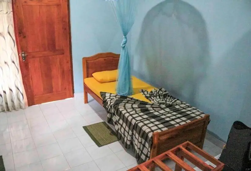 3 Bett Standardzimmer Balkon, Tea Forest Lodge
