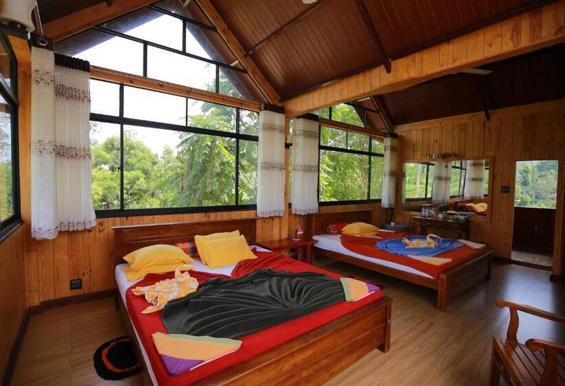 デラックスファミリールーム, Tea Forest Lodge