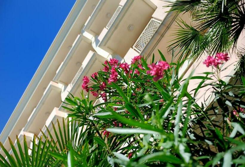 اتاق راحتی, Tiffany