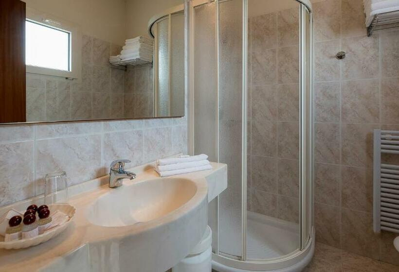 اتاق سوپریور, Tiffany