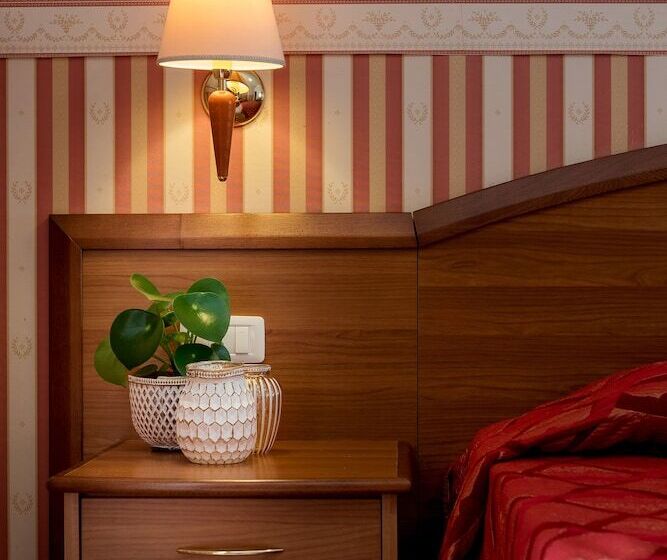 اتاق سوپریور سه تخته, Tiffany