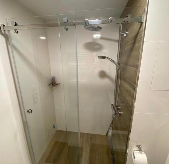 شقة غرفة واحدة, U Kabinky