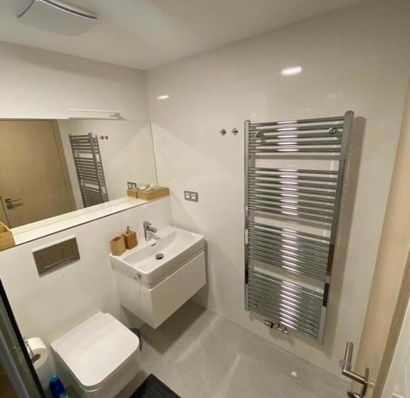 شقة غرفة واحدة, U Kabinky