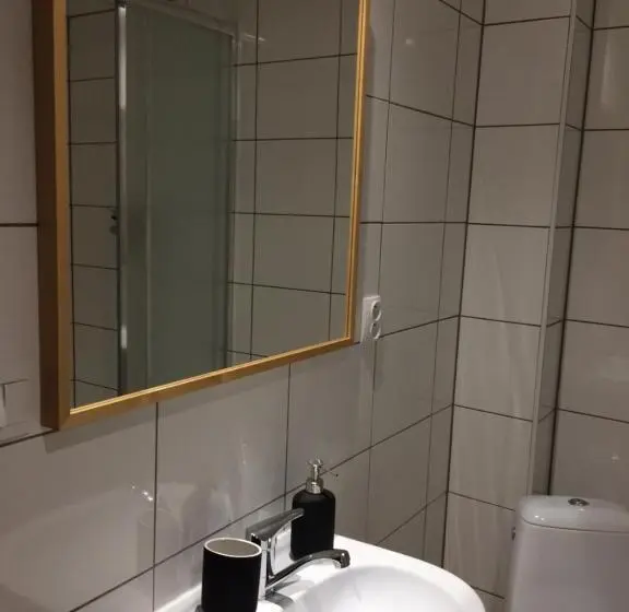 Huoneisto 1 Makuuhuone, Večernice