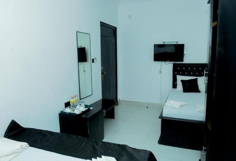 デラックストリプルルーム, Villa