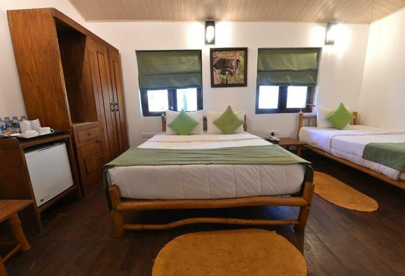 Семейный Номер, The Other Corner Habarana