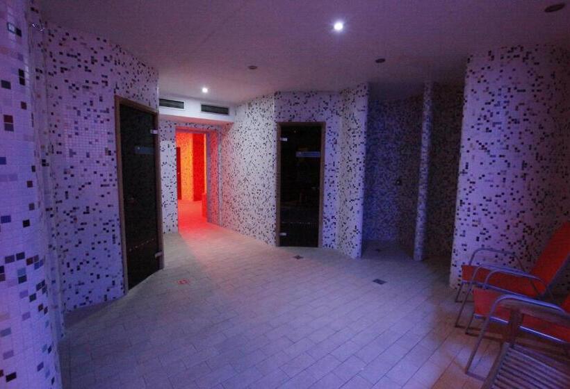 اتاق استاندارد یک نفره, Wellness Hotel Staré Město