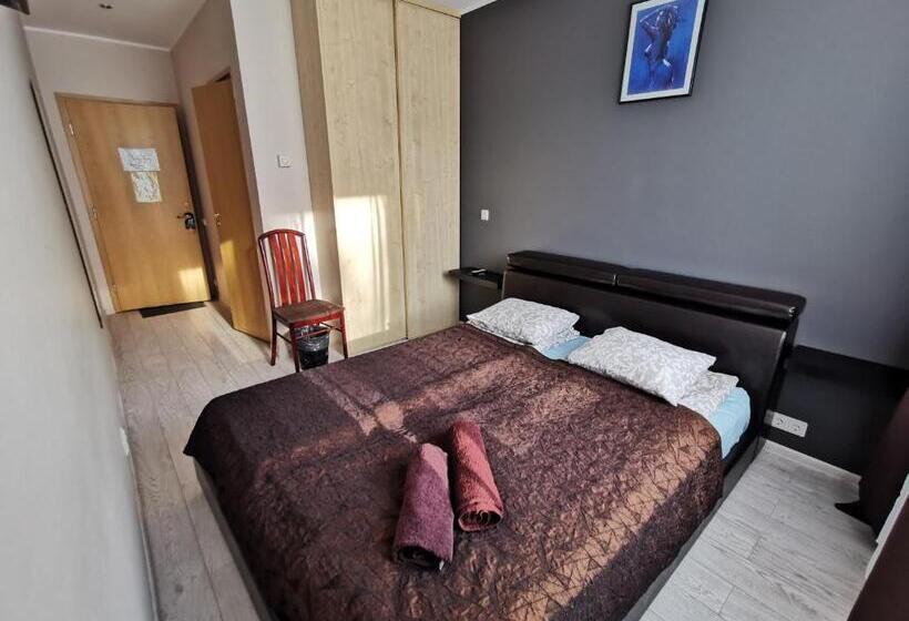 اتاق استاندارد, Privat