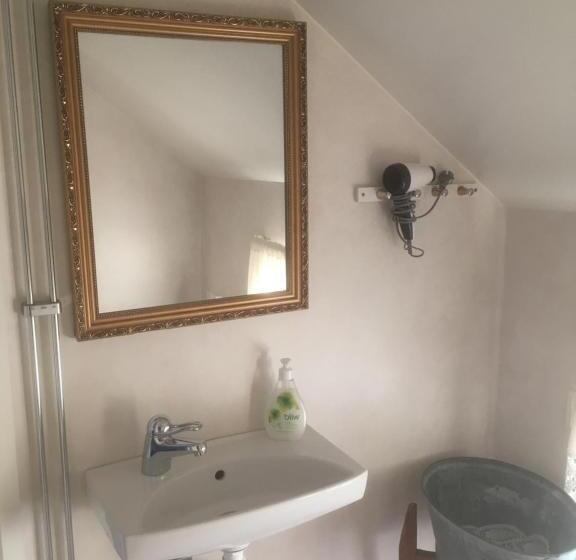 Номер Стандарт Вид на Сад, Brunnsta Gård