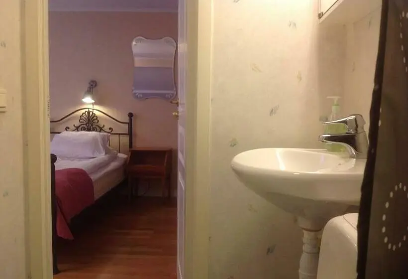 Perhehuone, Bed & Breakfast Villa Sedin