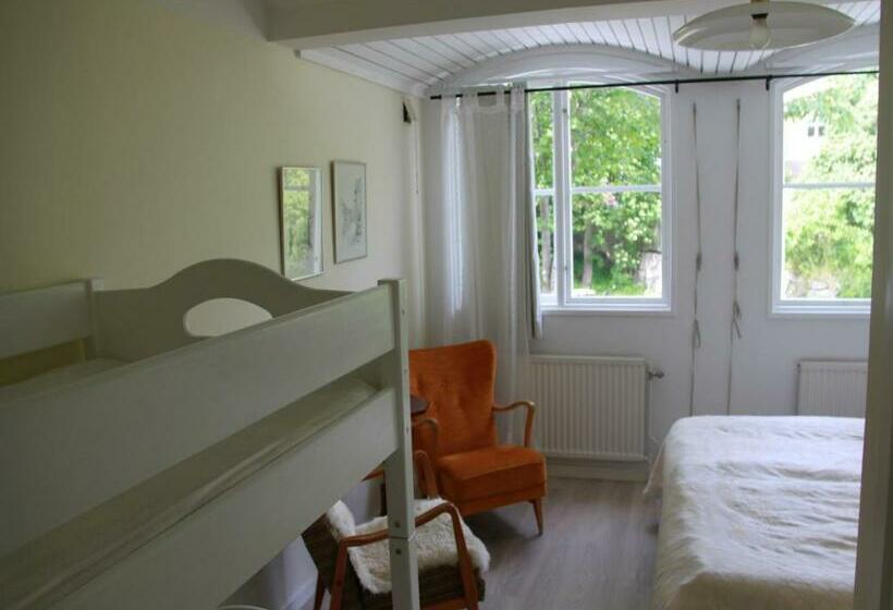 غرفة قياسية رباعية, Fjällbacka Pensionat Och Vandrarhem