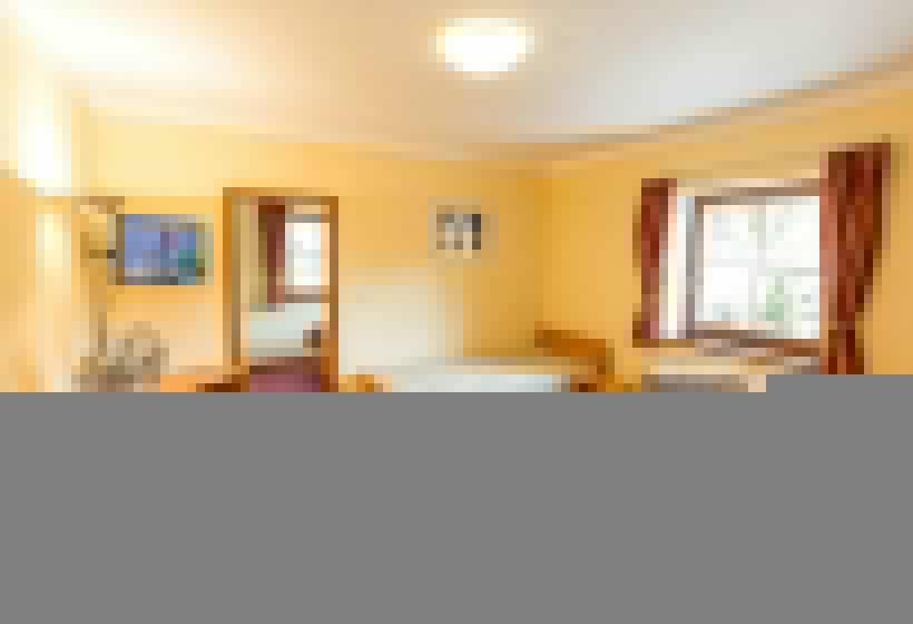 דירת חדר, Admiral