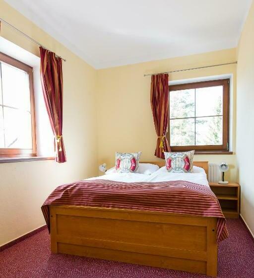 דירת חדר, Admiral