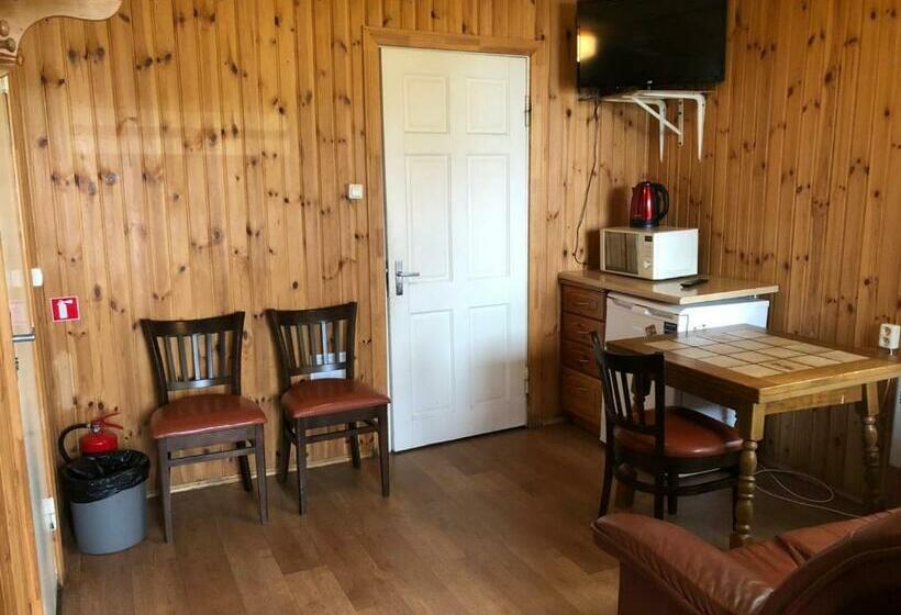 بانگلوی استاندارد, Baiļi