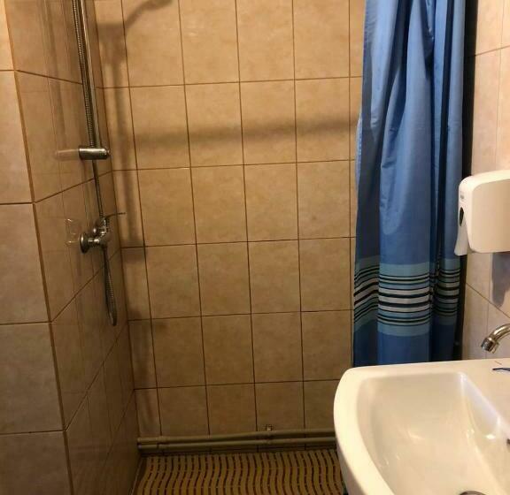 بانگلوی استاندارد, Baiļi