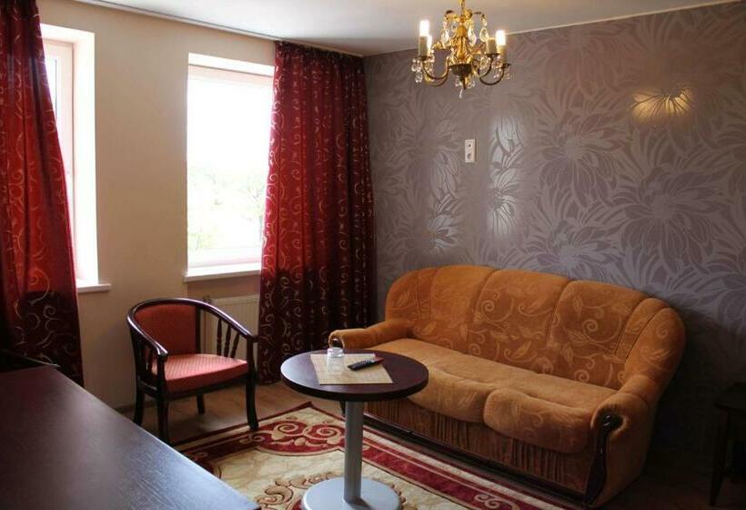 اتاق لوکس, Bed And Breakfast Taurage Center