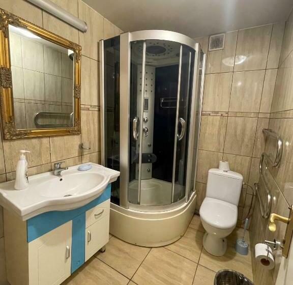 اتاق لوکس, Bed And Breakfast Taurage Center