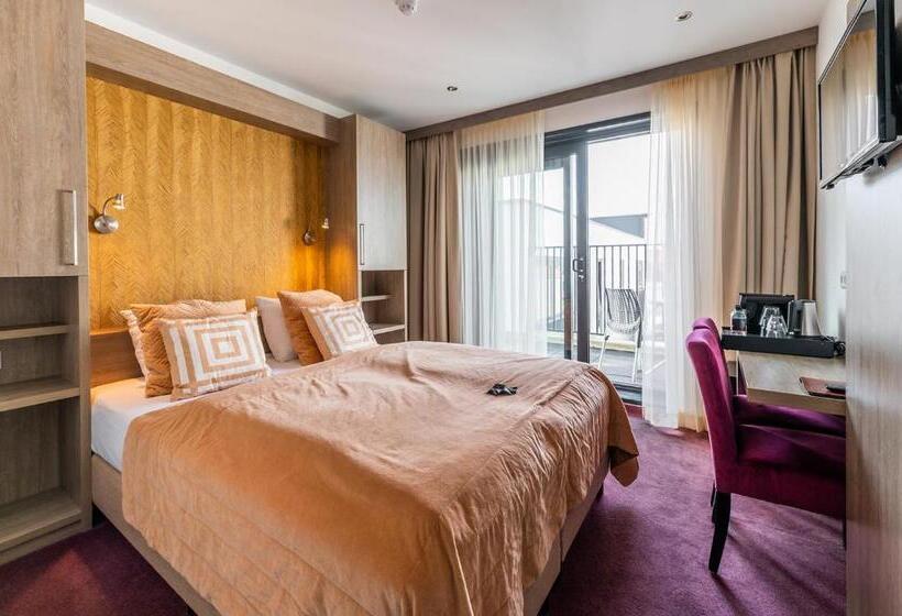 חדר סופריור, Bru