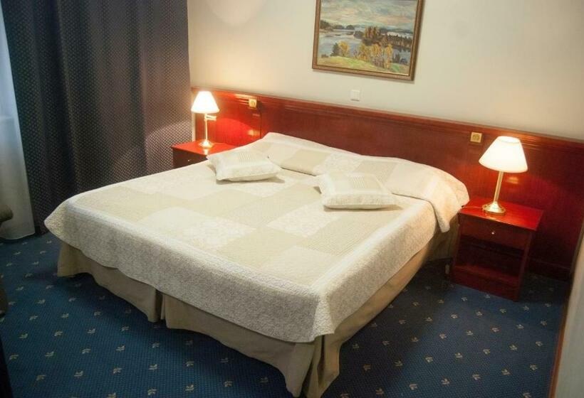 اتاق سوپریور, Draakon