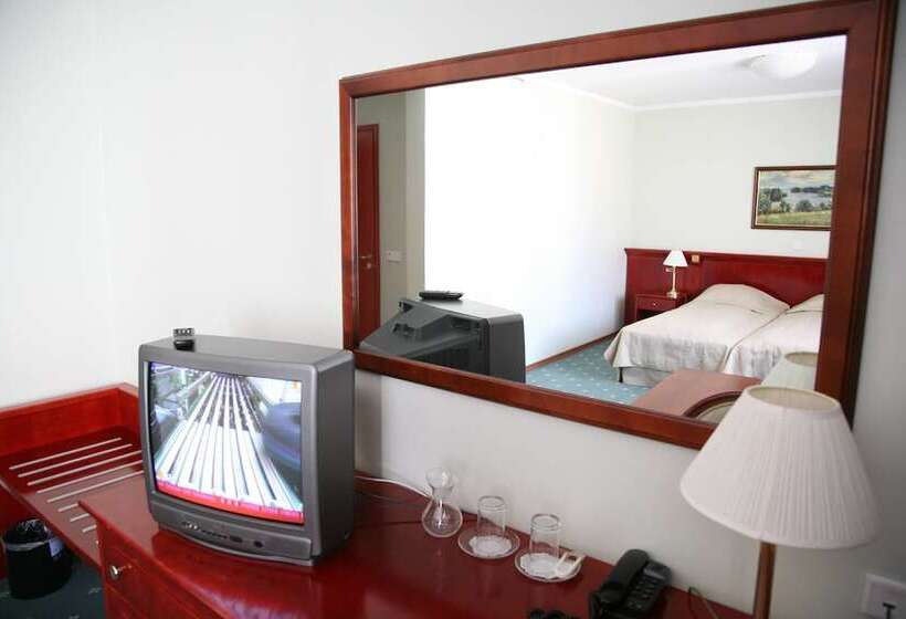 اتاق استاندارد, Draakon