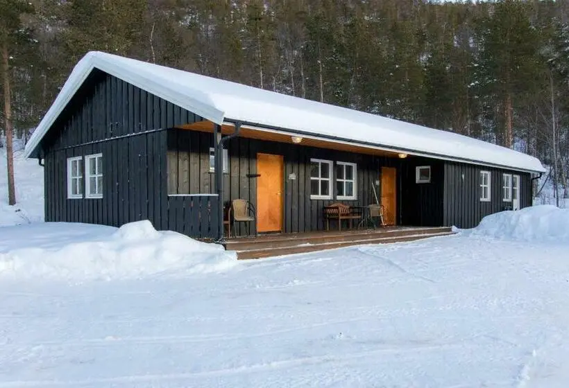 استودیوی استاندارد, Gargia Lodge