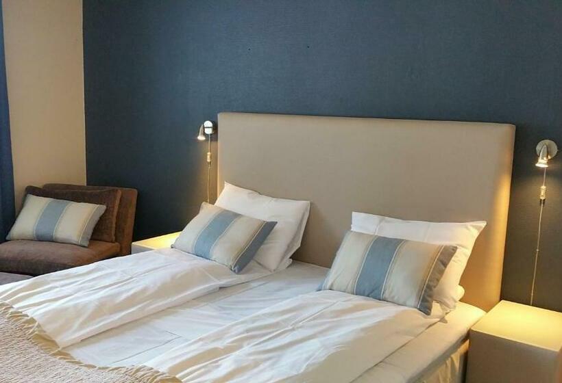 חדר משפחתי, Gomobu Fjellstue