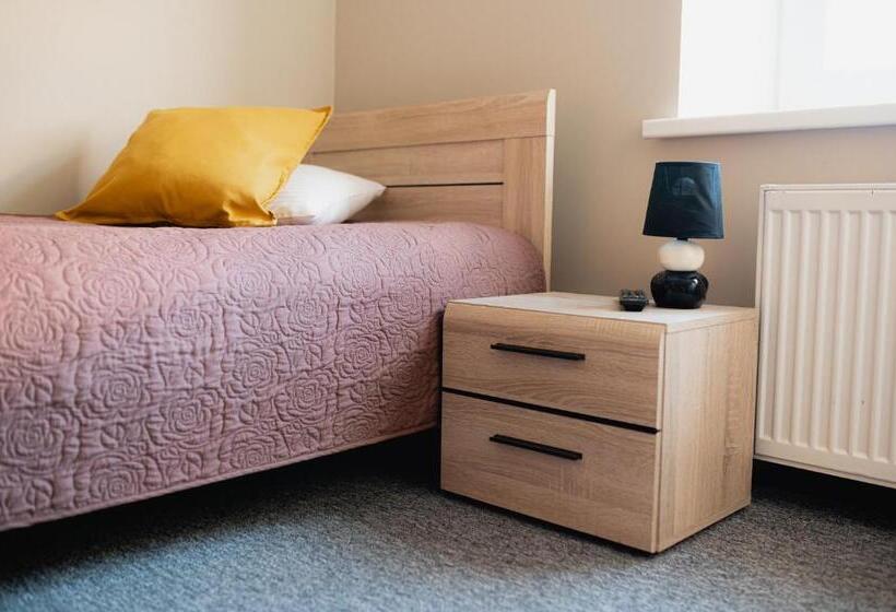 اتاق استاندارد یک نفره, Jēkaba Sēta