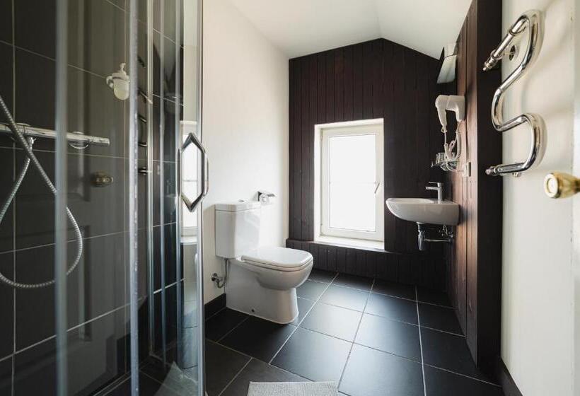 اتاق استاندارد, Jēkaba Sēta