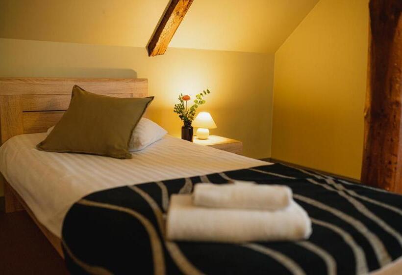 اتاق سوپریور, Jēkaba Sēta