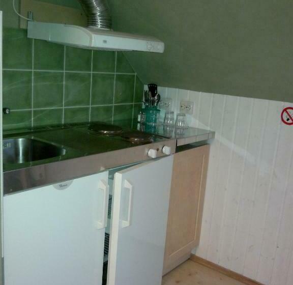 اتاق خانوادگی, Kongo