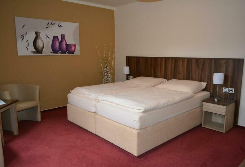 스탠다드 룸, Koruna