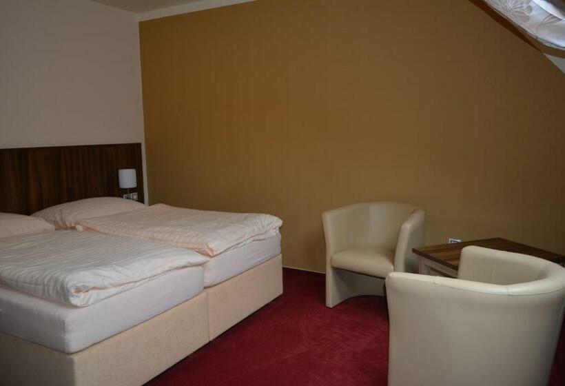 스탠다드 룸, Koruna