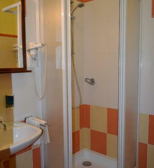 스탠다드 룸, Koruna