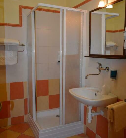 스탠다드 룸, Koruna