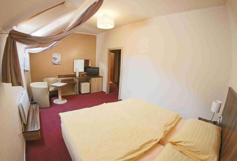 스탠다드 싱글 룸, Koruna