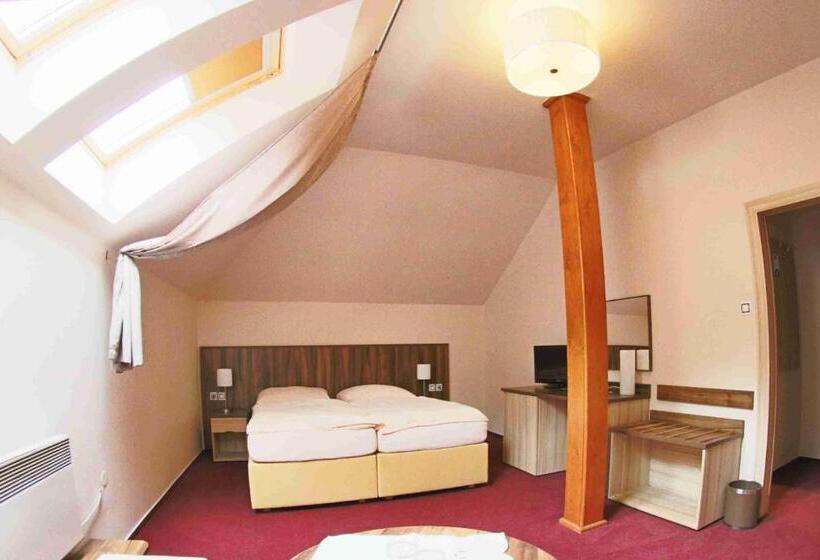 스탠다드 싱글 룸, Koruna