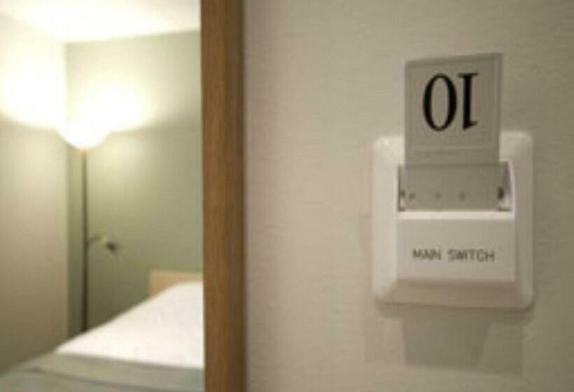 标准间, L Valsaren