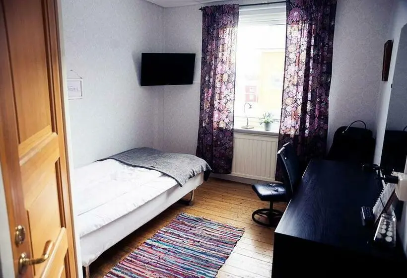 Standard Yhden Hengen Huone, Lilla Hotellet