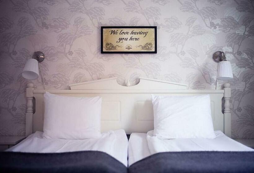 غرفة قياسية, Lilla Hotellet