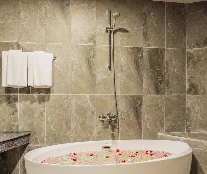 חדר דלוקס, Otres Beach