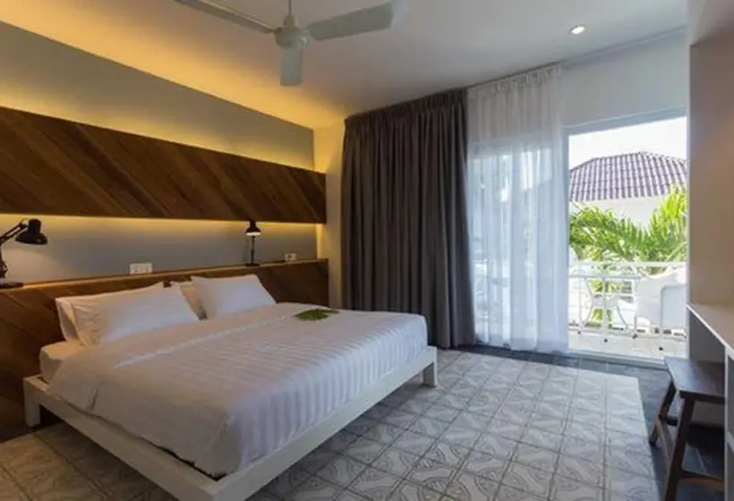 اتاق لوکس, Otres Beach