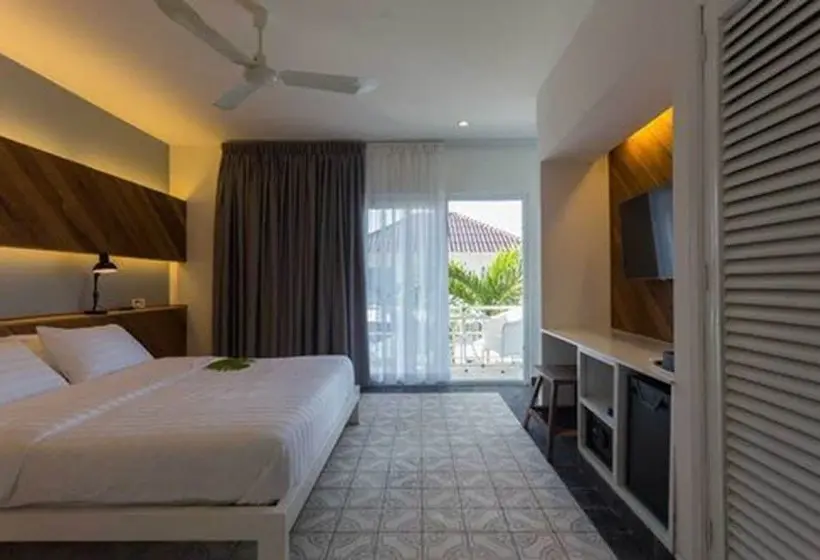 اتاق لوکس, Otres Beach