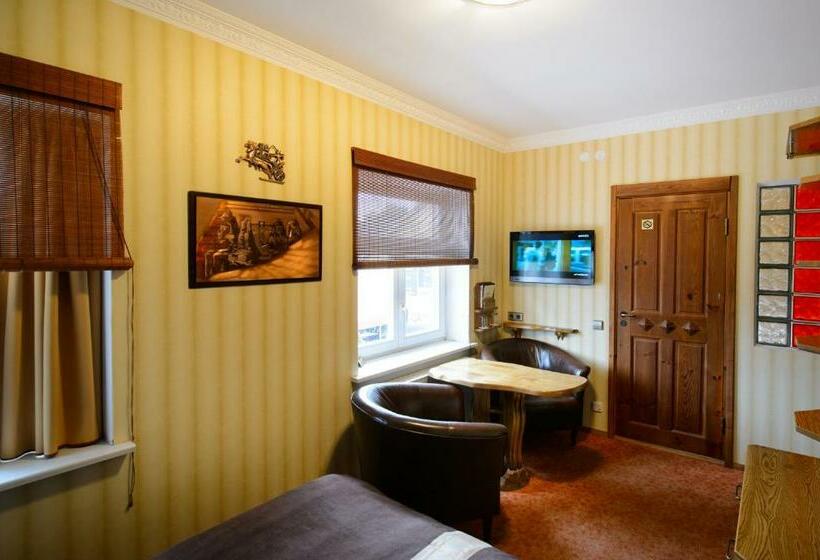 اتاق استاندارد, Ränduri Guesthouse