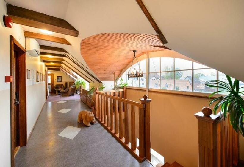 اتاق خانوادگی, Ränduri Guesthouse