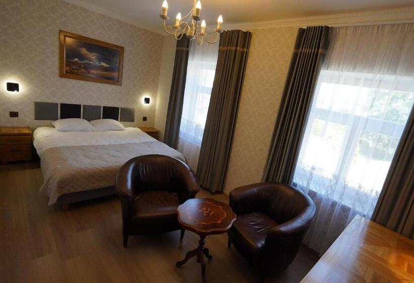 اتاق استاندارد, Ränduri Guesthouse