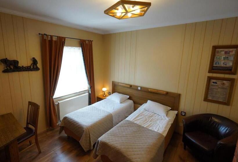 اتاق استاندارد, Ränduri Guesthouse