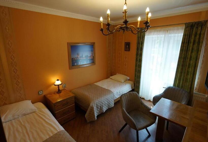 اتاق استاندارد, Ränduri Guesthouse