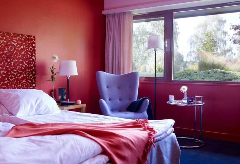 Номер Стандарт Вид на Сад, Thorbjørnrud Hotell